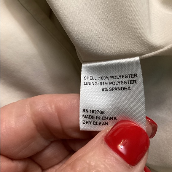 💥PRICE DROP💥 Elizabeth Animal Print Long Blouson Sleeve Shift Mini Dress. - Picture 7 of 7